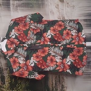 New with tags! McEdar Mens Medium Hawaiian Short Sleeve button down casual shirt